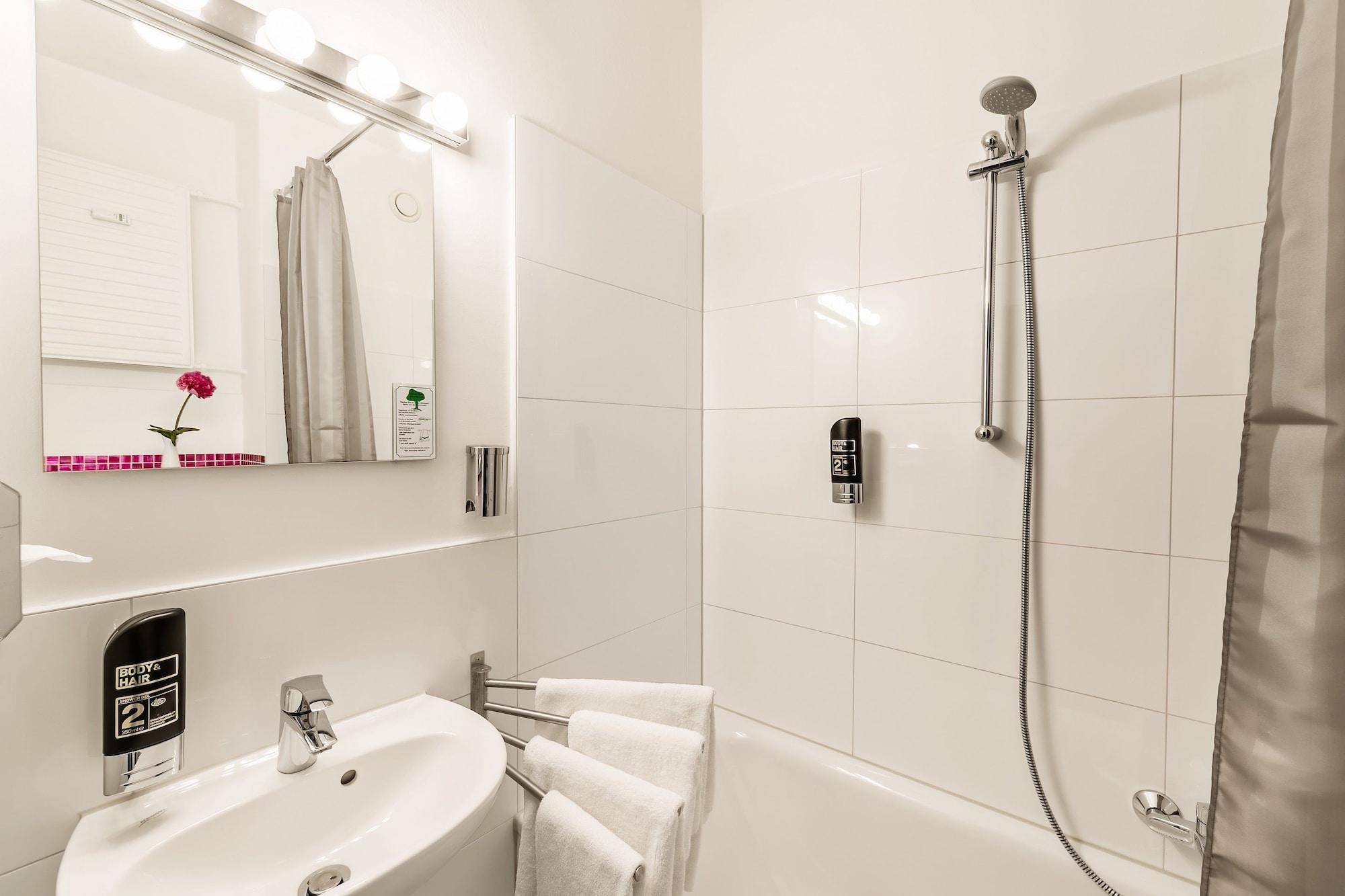 Alecsa Hotel Am Olympiastadion Berlin Dış mekan fotoğraf